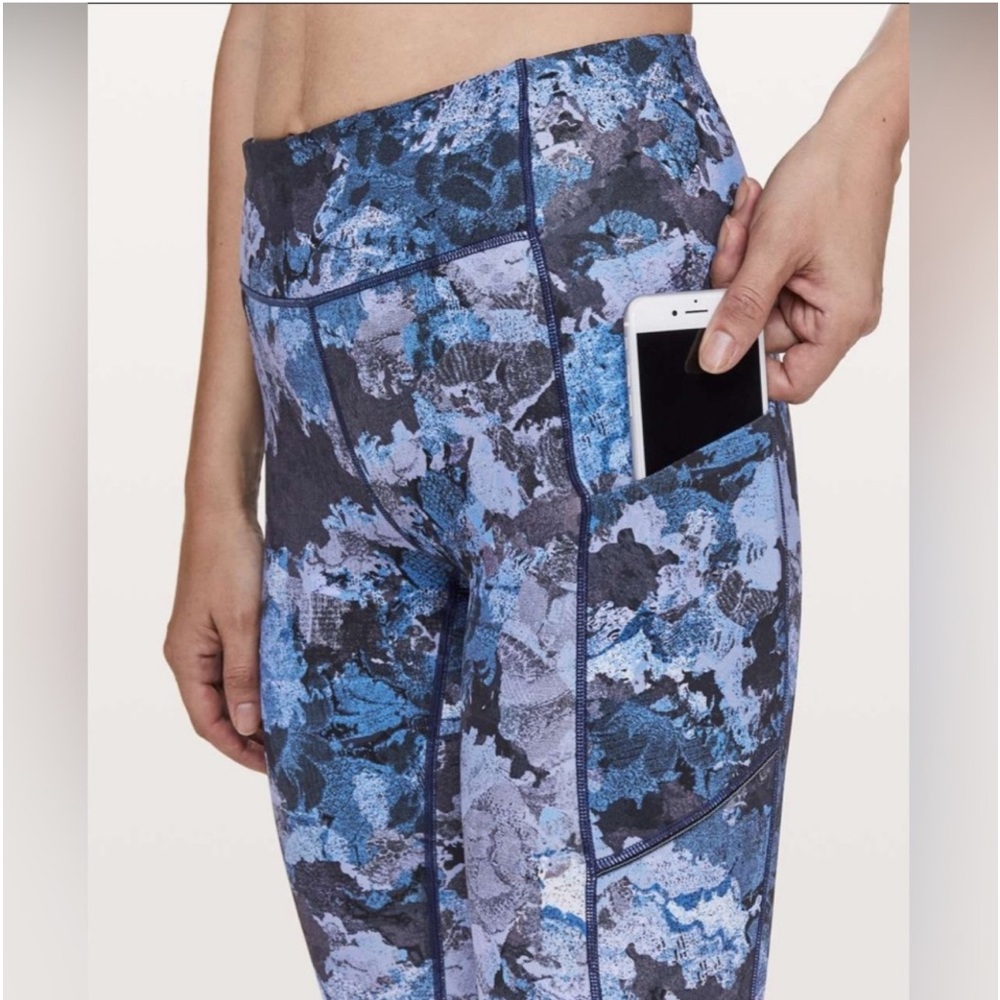 LULULEMON Speed Up Tight *Full-On Luxtreme 28"
Screen Camo Multi Size 6 - Picture 5 of 12